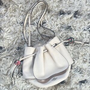 Coach Cream Leather Shoulder Bag